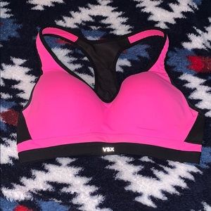 VS Sport Sports Bra